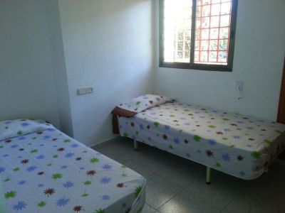 Quarto de solteiro.  2