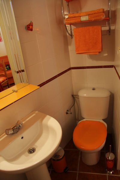 Single room · With ensuite.  7