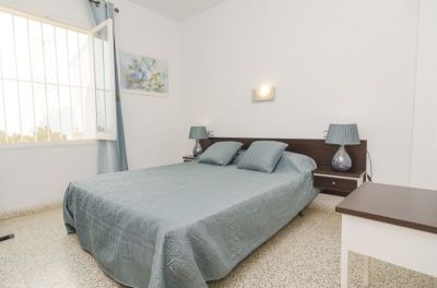 Terraced house · 4 bedrooms.  8