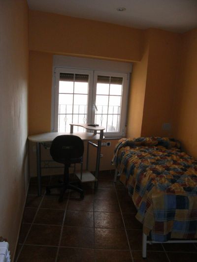 Single room · With ensuite.  4