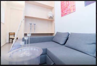 Apartment · 1 Zimmer.  11