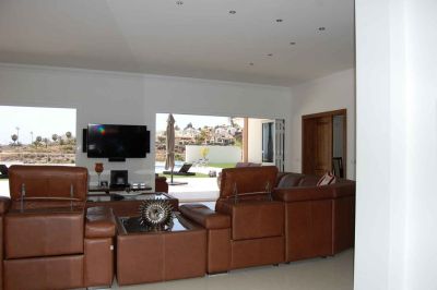 Terraced house · 5 bedrooms.  8