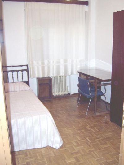 Wohnung · 3 schlafzimmer.  4