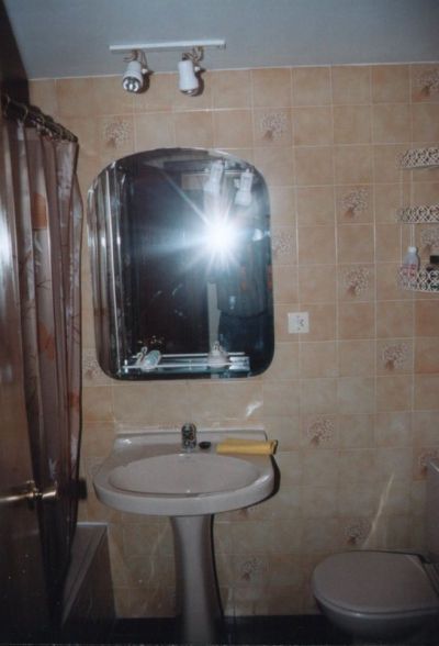 Stanza singola · Con bagno privato.  3