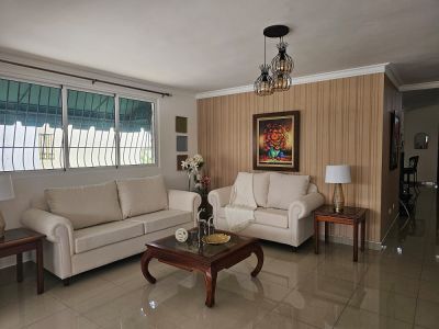 Apartment · 3 bedrooms.  11