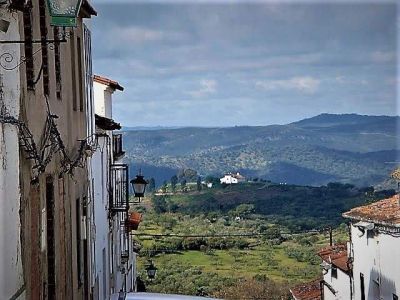 Casa Rural · 4 dormitorios.  10