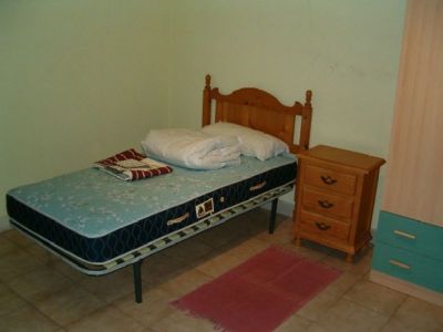 Quarto de solteiro.  3