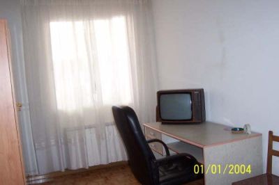 Quarto de solteiro.  2