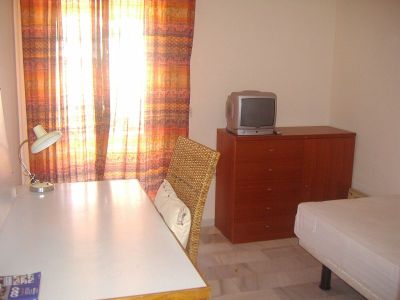 Single room · With ensuite.  4