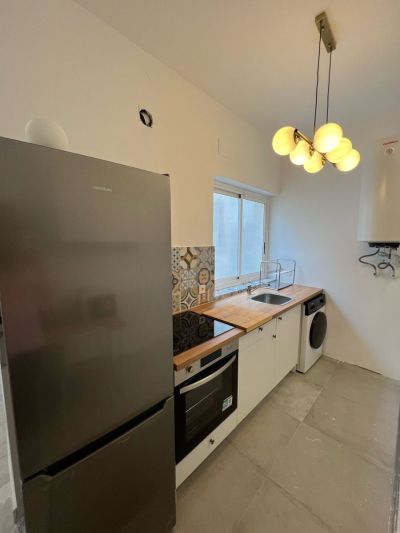 Kahden hengen huone.  12