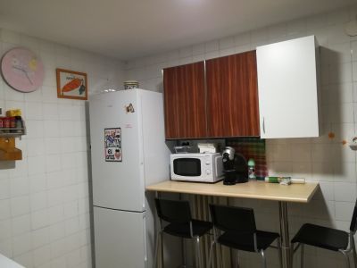 Yhden hengen huone · Naiset.  8