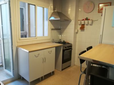 Yhden hengen huone · Naiset.  11