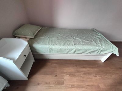 Einzelzimmer.  16