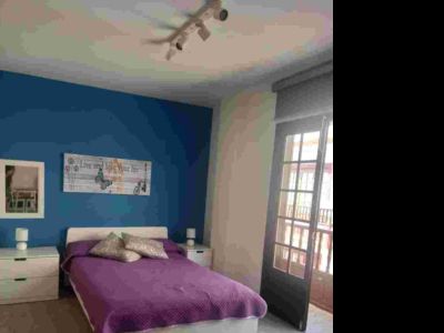 Kawalerkę · 2 pokoje.  4