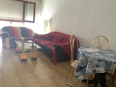 Yhden hengen huone.  3