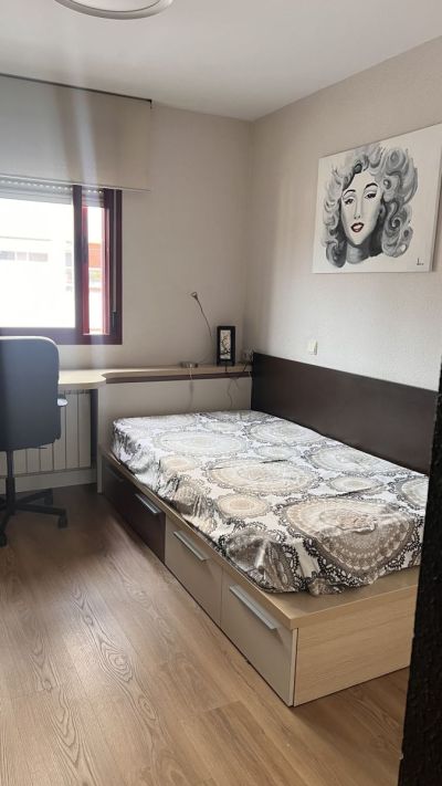 Íbúð &middot; 4 svefnherbergi.  5