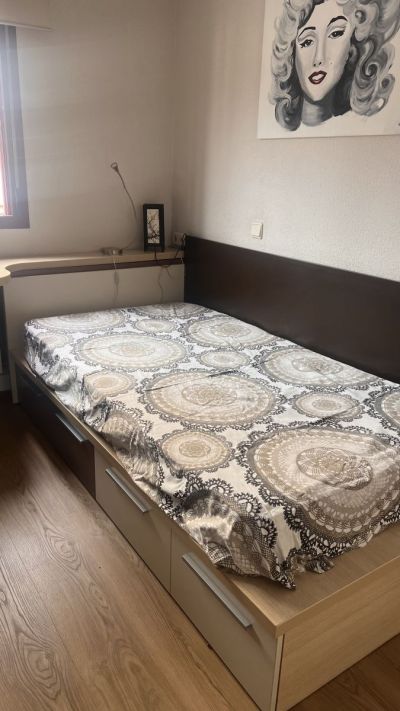 Íbúð &middot; 4 svefnherbergi.  6