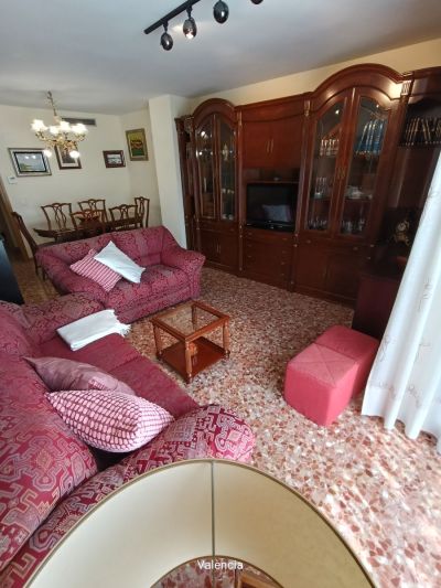 Chambre simple &middot; salle de bains.  7