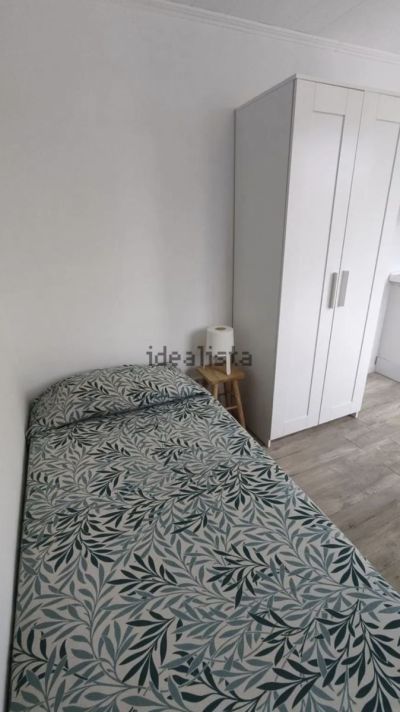 Enkele kamer &middot; Prive badkamer.  2