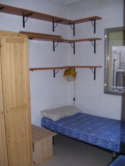 Quarto de solteiro.  2