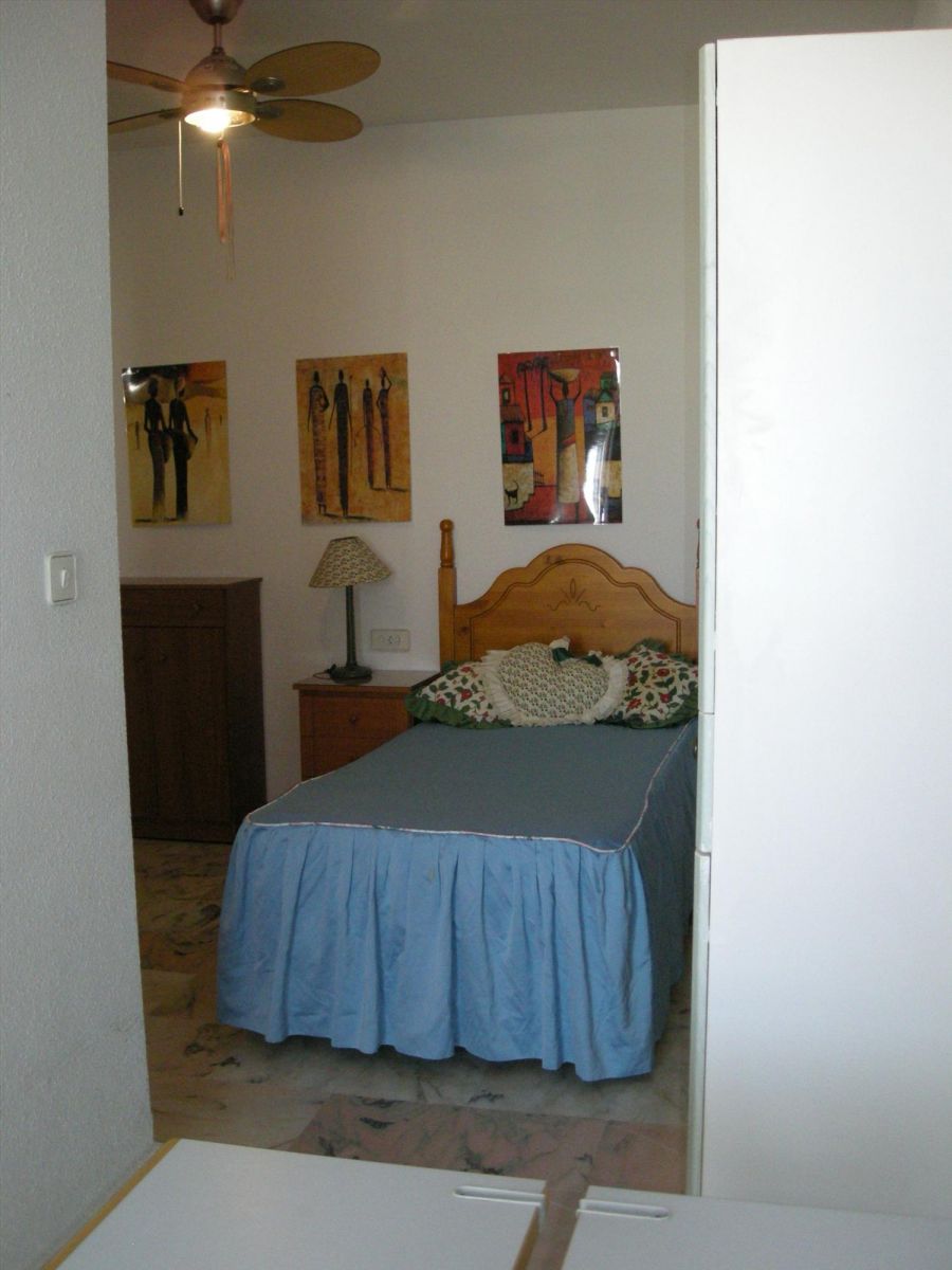Alquiler de habitación en calle CAÑIZARES 19. Foto 3