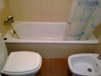 Stanza singola · Con bagno privato.  5