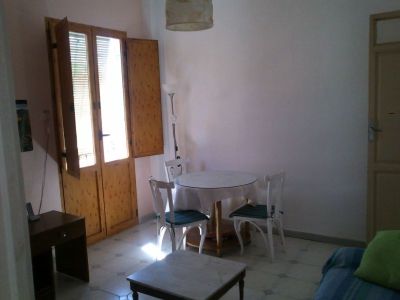 Quarto de solteiro.  2