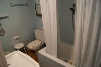 Single room · With ensuite.  4