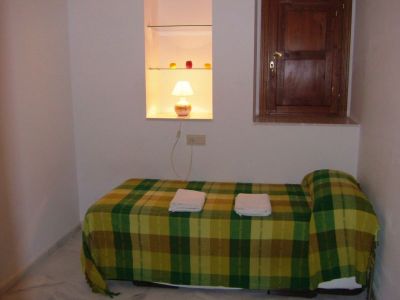 Quarto de solteiro.  9